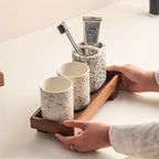 1 Peça Bandeja de Madeira para Banheiro, Suporte Não Deformável para Shampoo em Hotéis e Organizador de Toalete, Armazenamento para Chuveiro, Acabamento Natural em Madeira, Design Artesanal, Construção em Madeira Maciça, Essenciais para Casa e Viagem