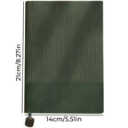 Um Caderno A5 Costurado Personalizável com um Design Elegante, Perfeito para Anotações de Negócios e Criativas