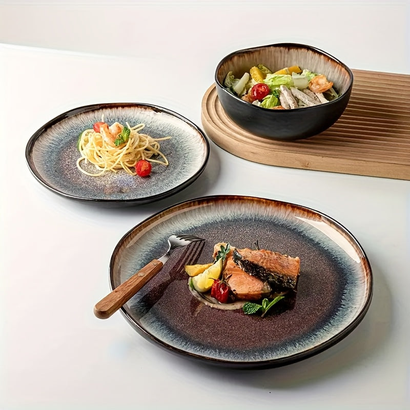 Disponível nas Quatro Estações - Prato Irregular Yunmeng - Design de Cerâmica Azul e Chama, Perfeito para Prato de Salada de Massa e Frutas, Louça da Moda, Cerâmica Feita por Artista, Prato de Cerâmica Irregular com Gradiente, Prato para Bife, Prato de Massa para Restaurante