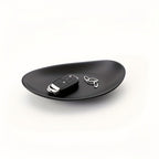 Um Elegante Porta-Joias e Porta-Chaves Oval Preto, uma Caixa de Armazenamento em Melamina Fashion, Perfeita para Anéis, Chaves e Ornamentos, Ideal para Várias Festas. (Não Adequado para Contacto com Alimentos)
