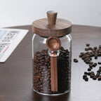 Um Frasco de Vidro com Tampa de Madeira e um Frasco Transparente com Colher, Projetado para Armazenamento de Alimentos na Cozinha, Incluindo Café, Chá, Açúcar e Frascos Decorativos de Organização de Bancada (450Ml-750Ml), Frascos de Especiarias, Recipientes para Papas de Aveia de Noite