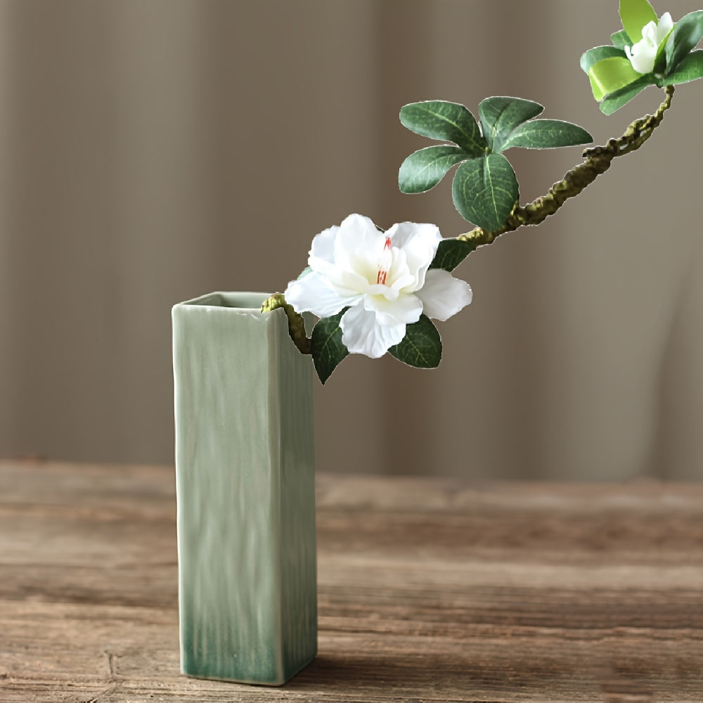 Minimal Ceramic Vase Set