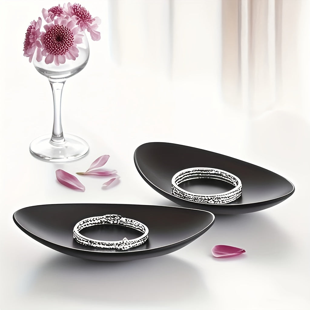 Um Elegante Porta-Joias e Porta-Chaves Oval Preto, uma Caixa de Armazenamento em Melamina Fashion, Perfeita para Anéis, Chaves e Ornamentos, Ideal para Várias Festas. (Não Adequado para Contacto com Alimentos)