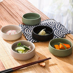 Conjunto de 4 peças; Pratos de cerâmica para temperar; Taças para condimentos; Pequenas taças laterais; Pequenas pratos laterais; Adequado para aperitivos, vários snacks, condimentos de mesa, molhos, conjunto de 4 pequenas taças com 8,89 cm, lavável na máquina de lavar louça e seguro para micro-ondas